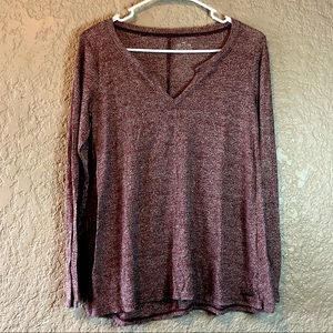 Hollister long sleeve v-neck